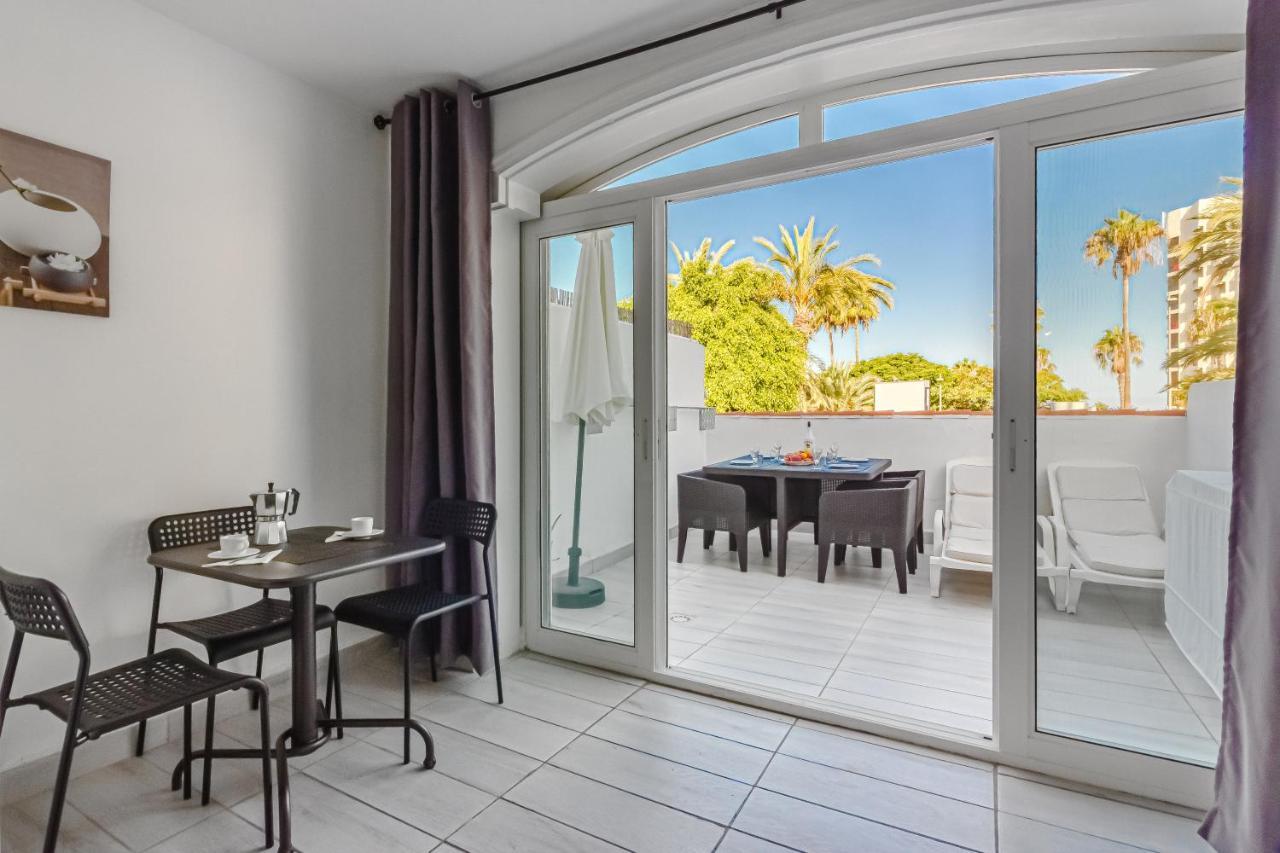 Fantastic Large Studio In Front Of Beach Heated Pool Wifi أرونا المظهر الخارجي الصورة
