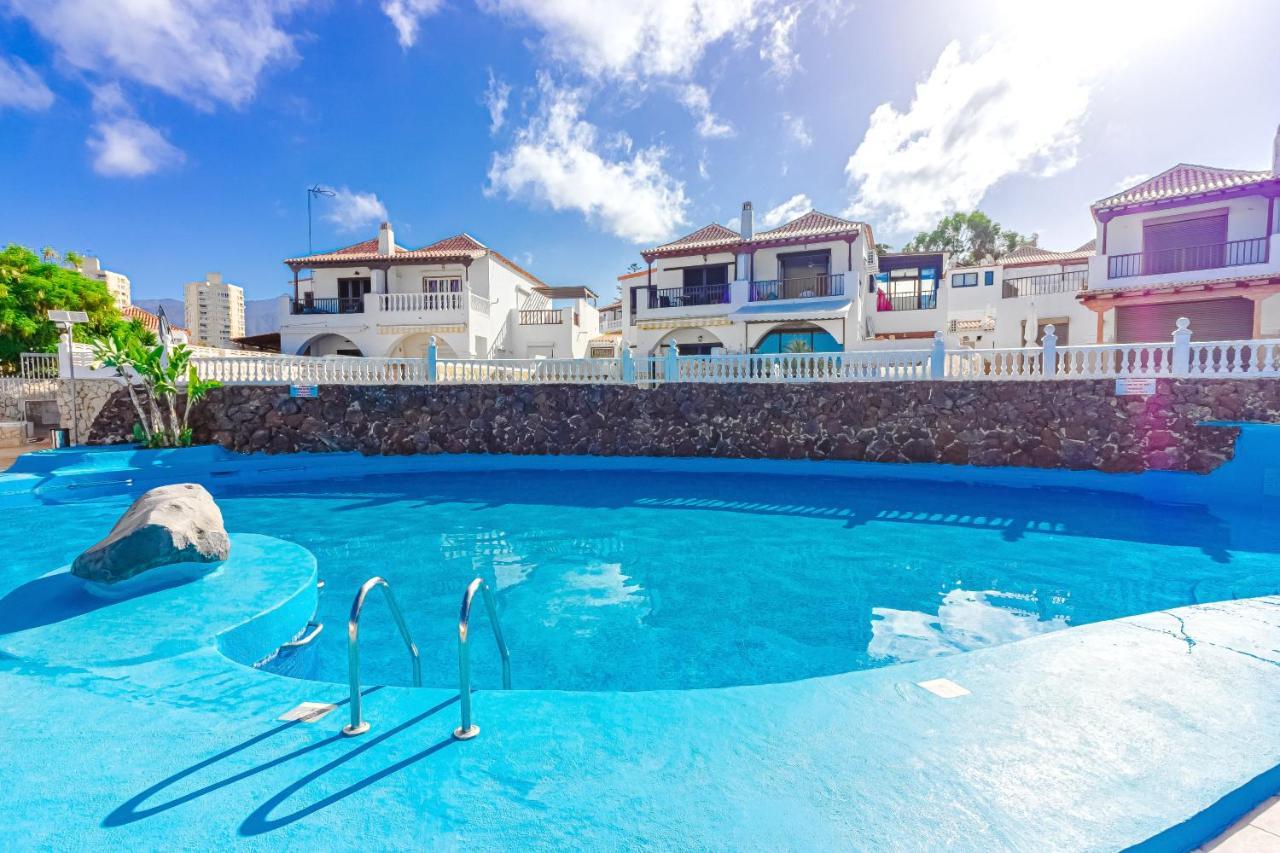 Fantastic Large Studio In Front Of Beach Heated Pool Wifi أرونا المظهر الخارجي الصورة